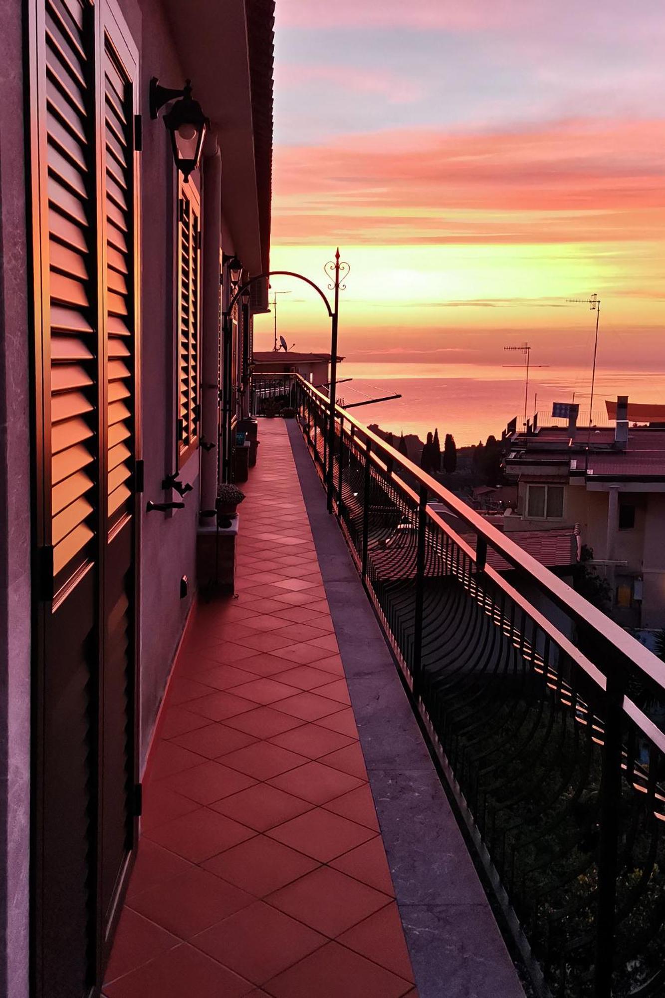 La Perla Apartment Taormina Exterior photo